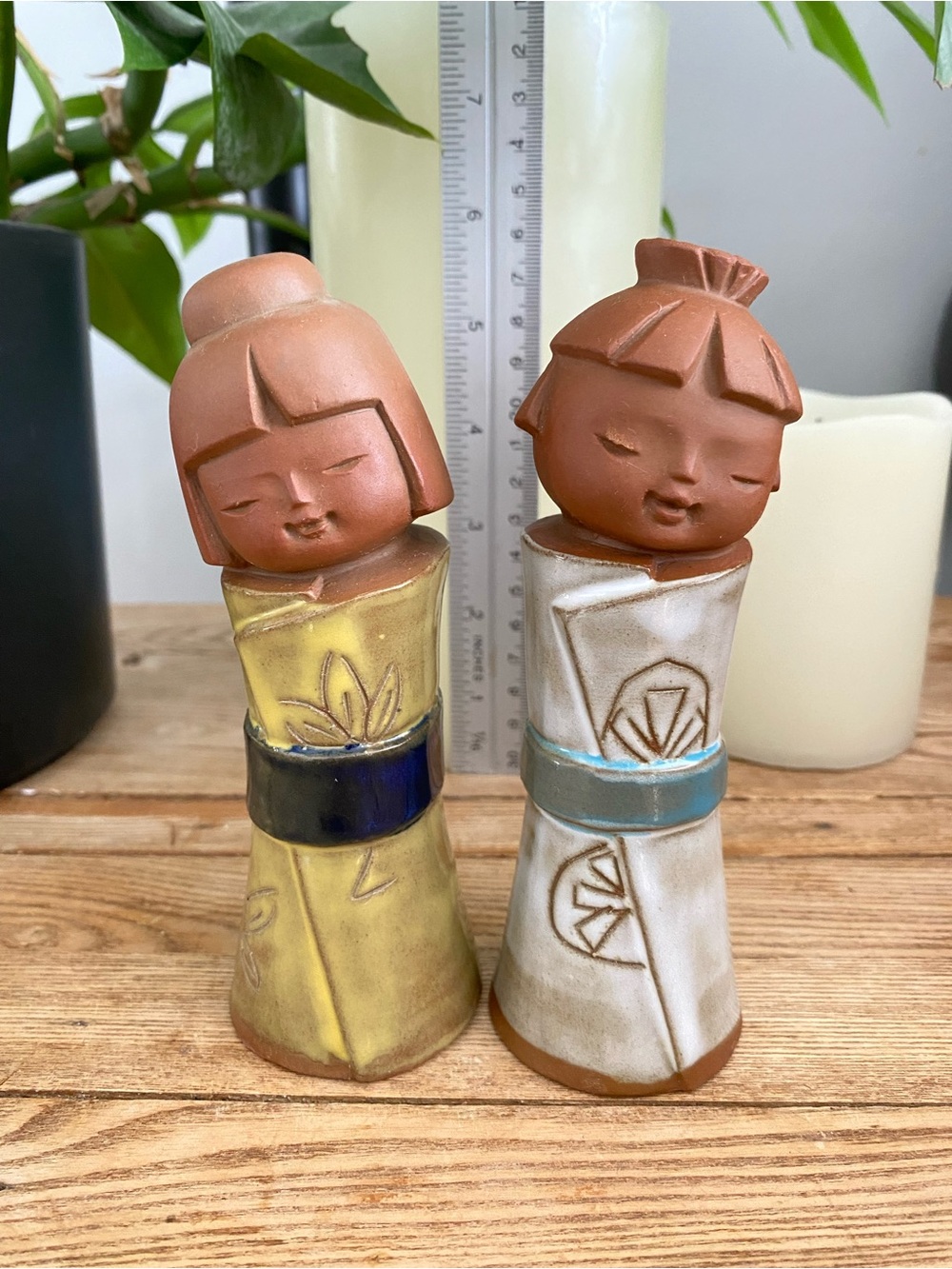 Vtg Japanese Kokeshi Clay Salt Pepper Shakers Mid Century Modern Asian Folk Art